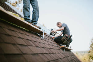 Local Roofers in Veterans Admn, CA
